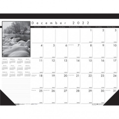House of Doolittle Black and White Calendar Desk Pads (122)